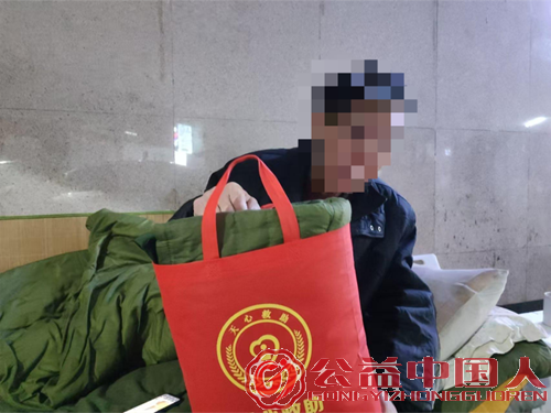 天心望城两地联动 助失联20年流浪老人安家(图1) 天心望城两地联动 助失联20年流浪老人安家(图1)