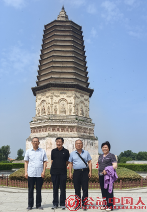 第80期全国廉政法治建设研修班在赤峰市举行(图6) 第80期全国廉政法治建设研修班在赤峰市举行(图6)