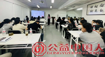 �����ʣ��������������¹�â&mdash;&mdash;"���ƻ�"�����֯�Ǹɸ�������ָ����Ŀ˳������(ͼ1)