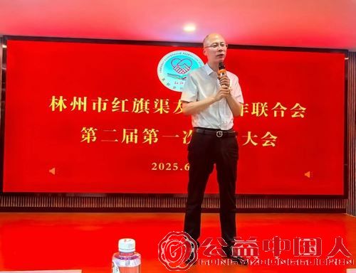 太行丰碑映初心——邓军强与红旗渠精神的当代诠释(图1) 太行丰碑映初心——邓军强与红旗渠精神的当代诠释(图1)