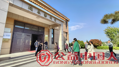   ��ׯ�й����Ļ����滭��ѵ��ѧԱ��Ħ����������(ͼ3)